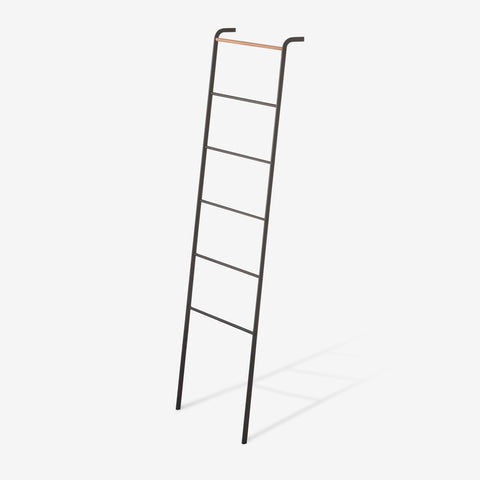 Leaning Ladder Hanger